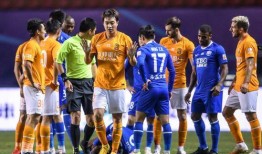 足坛最新爆料新闻视频播放,揭秘球星转会内幕与赛场风云